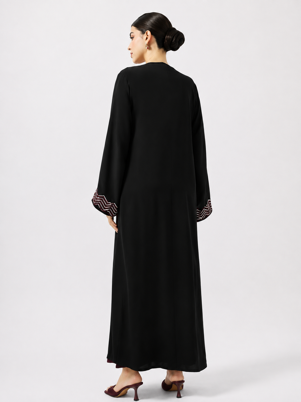 Elegant Embroidered Open Abaya Set – Black & Maroon