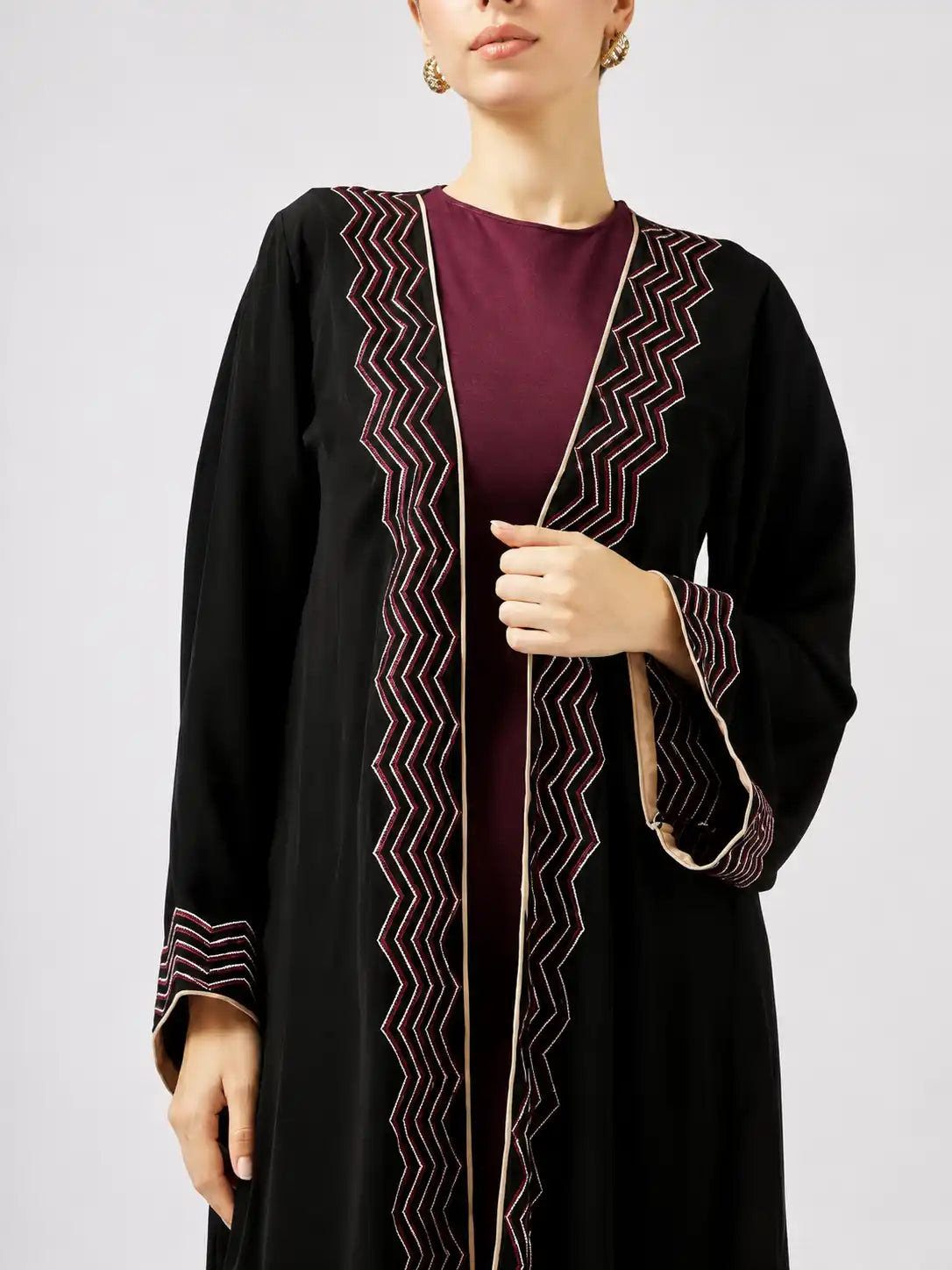 Elegant Embroidered Open Abaya Set – Black & Maroon