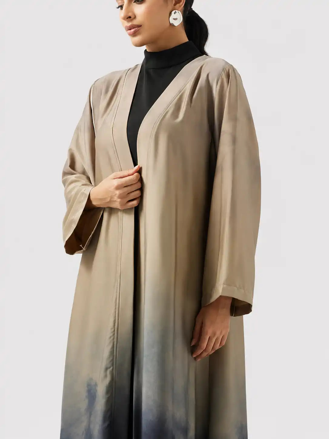 Elegant Ombre Open Abaya