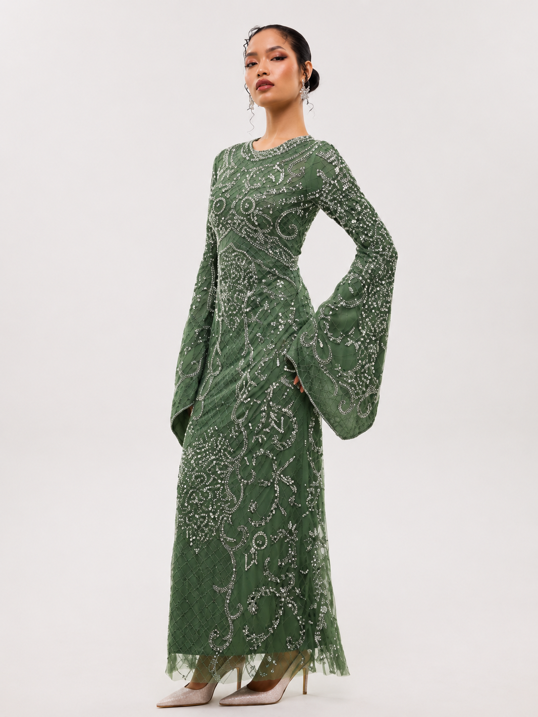 Green Sequined & Beaded Flared Sleeves Straight Women's Evening Maxi Dress