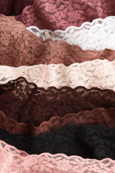 10-pack lace thong briefs